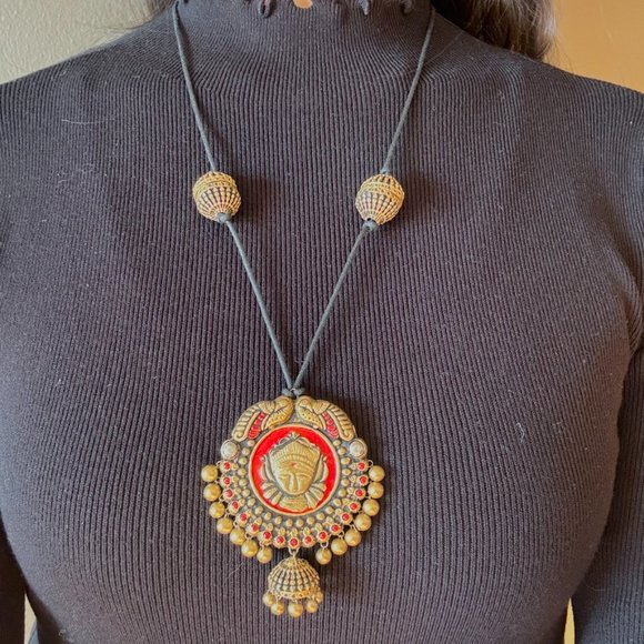 Handcrafted Terracotta Necklace and Earrings Set - Picture 4 of 5